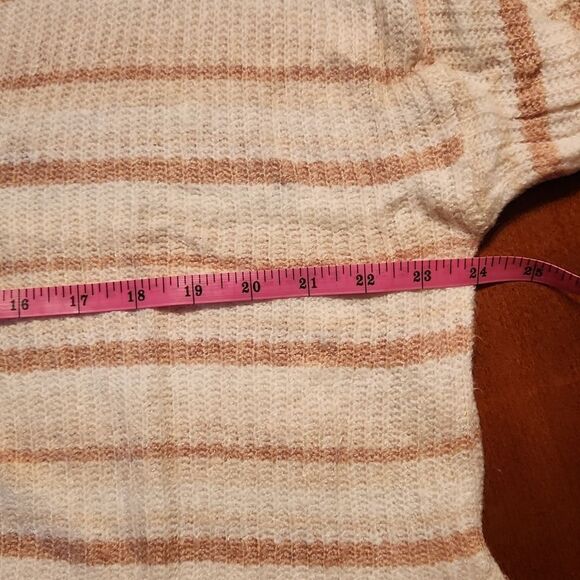 American Eagle Oversized Cropped Bell Sleeve Cardigan Medium, White Pink Stripes - Picture 3 of 10
